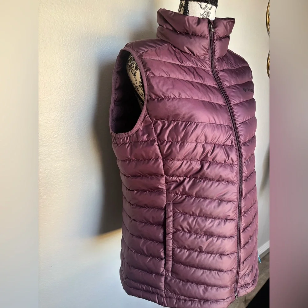 Columbia Women's Dark Purple Quilted Vest - Picture 5 of 14